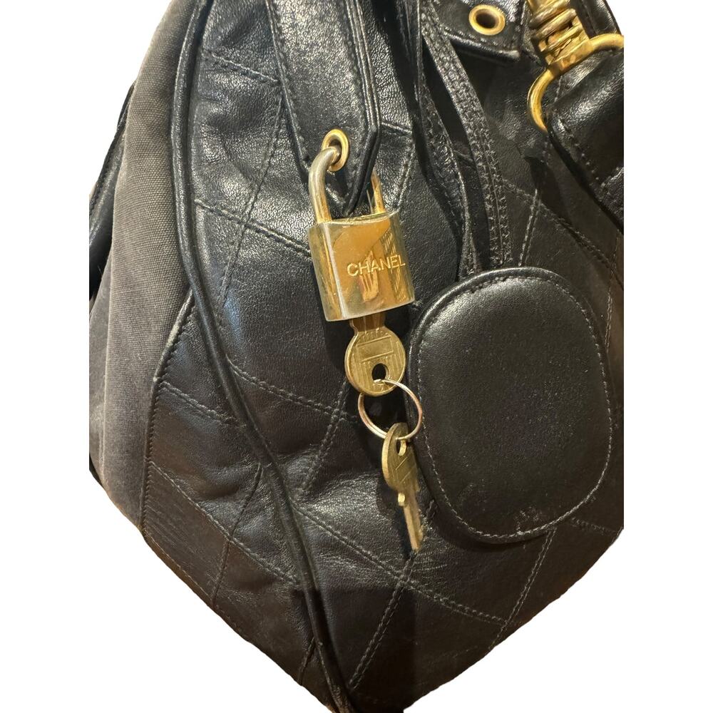 Chanel Vintage Leather + Nylon Duffel - Picture 6 of 8